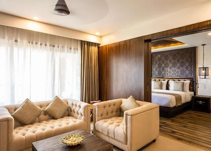 Silver Waves Resort & Spa - Daman