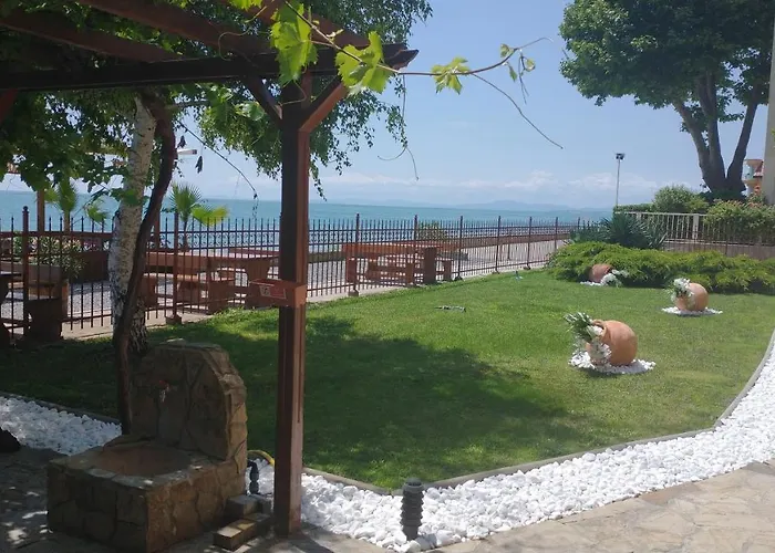 Aura Family Hotel