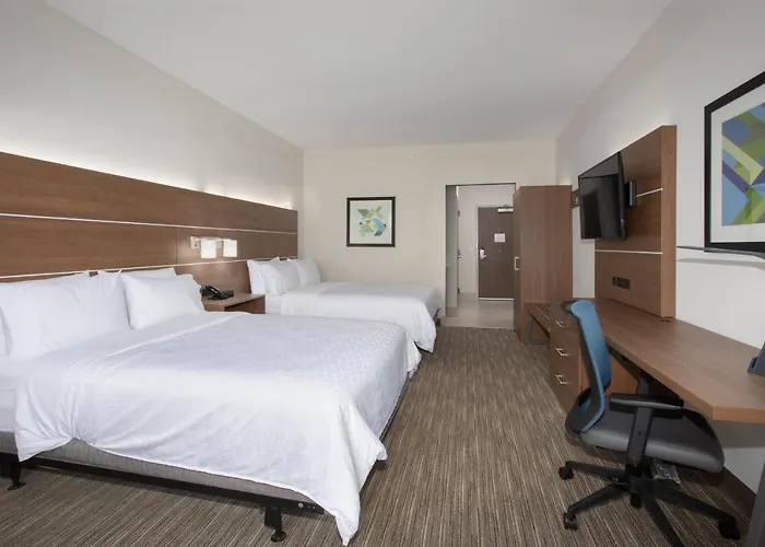 Holiday Inn Express & Suites - Goodland I-70 By Ihg