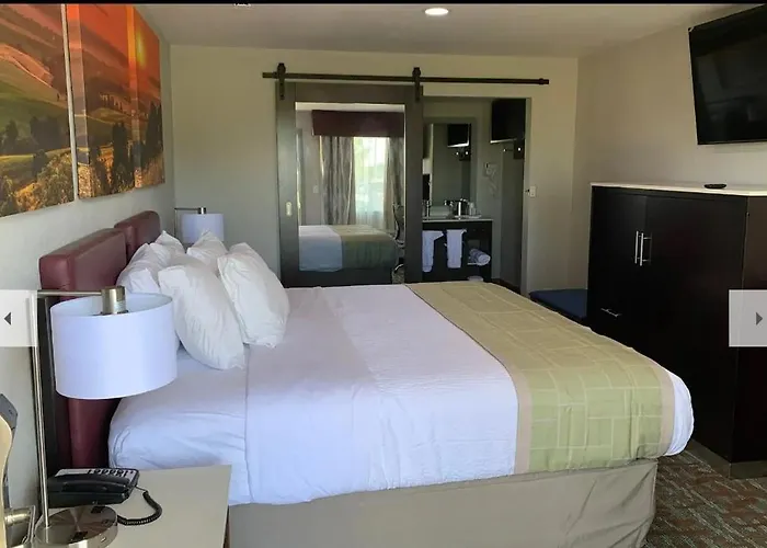Days Inn By Wyndham Bellville Mansfield
