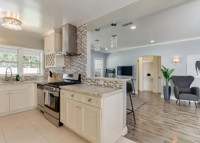 Picfair Village Modern Glam House