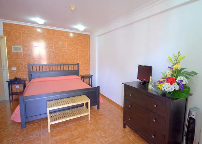 Hotel Adonis Capital