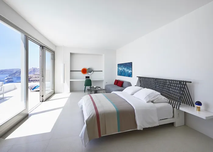 Alti Santorini Luxury Suites (Adults Only)
