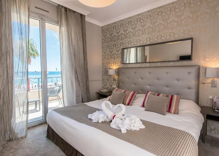 Hôtel Le Royal Promenade des Anglais