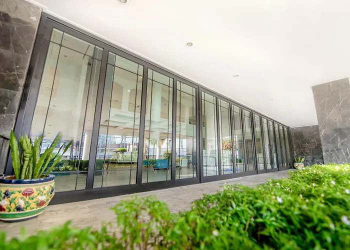 Courtyard By Marriott Phuket Town