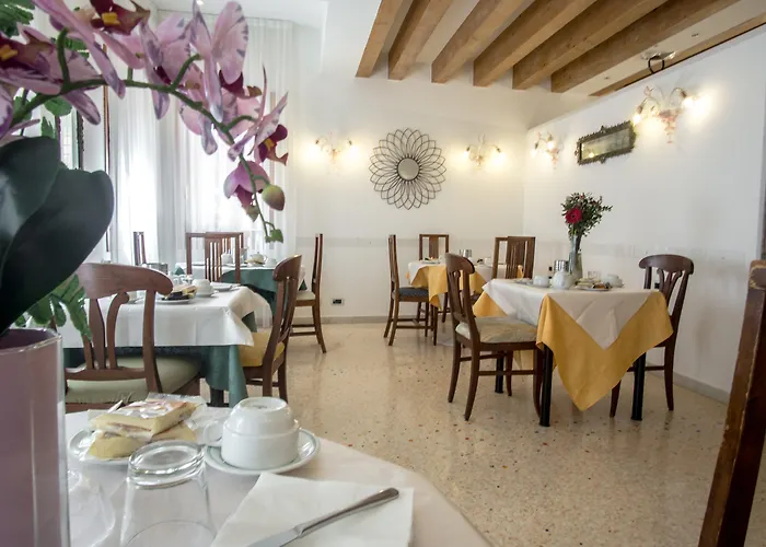 Hotel Antigo Trovatore Venise