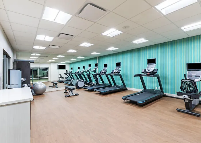 Holiday Inn Express & Suites Parsons By Ihg