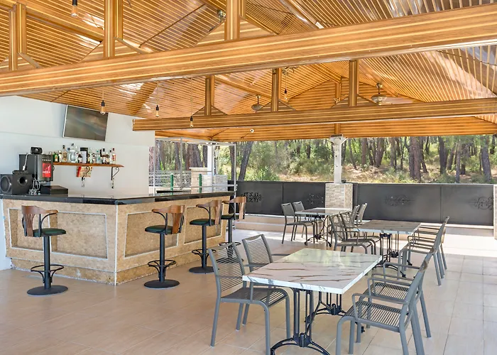Forest Park Hotel