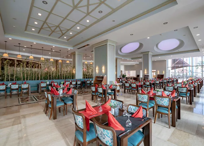 Royal Teos Thermal Resort Clinic & Spa - Halal Hotel