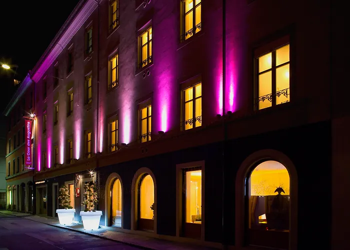 La Cour Des Augustins Boutique Gallery Design Hotel