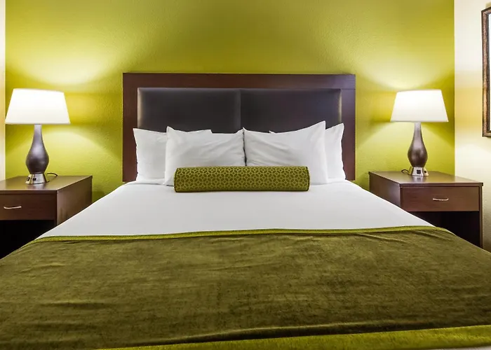 Best Western Plus Casino Royale-Center Strip