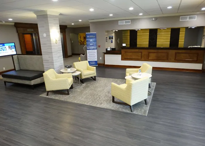 Cottonwood Airport&Expo Hotel Louisville