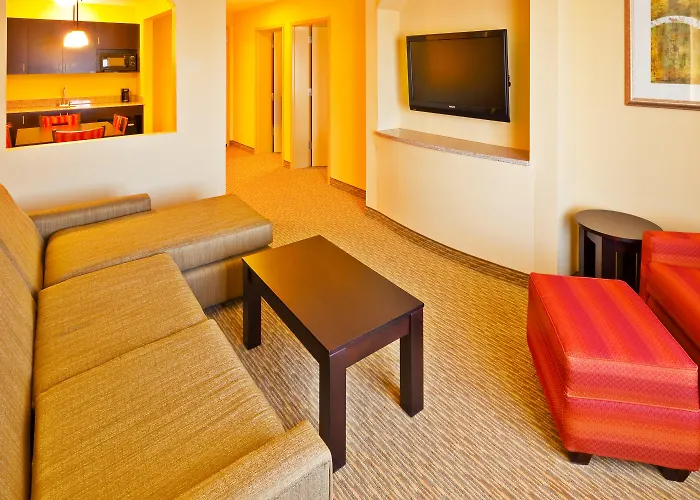 Holiday Inn Express Nashville-Opryland By Ihg