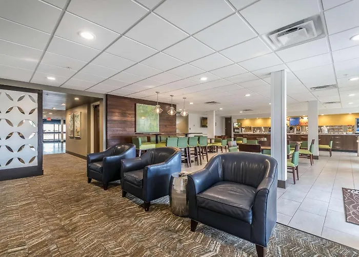 Comfort Inn & Suites Lexington - Hamburg I-75