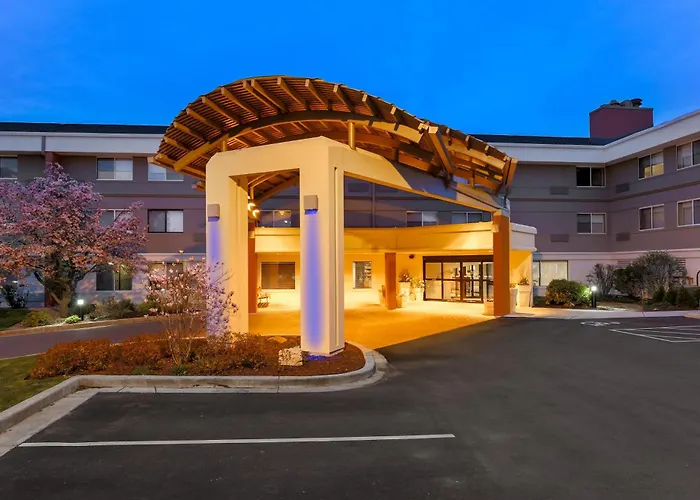 Holiday Inn Express Milwaukee - West Medical Center By Ihg