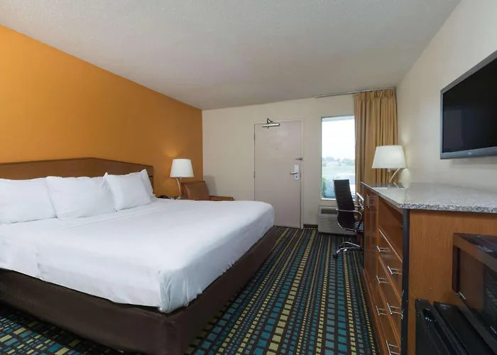 Days Inn By Wyndham Florence Cincinnati Area