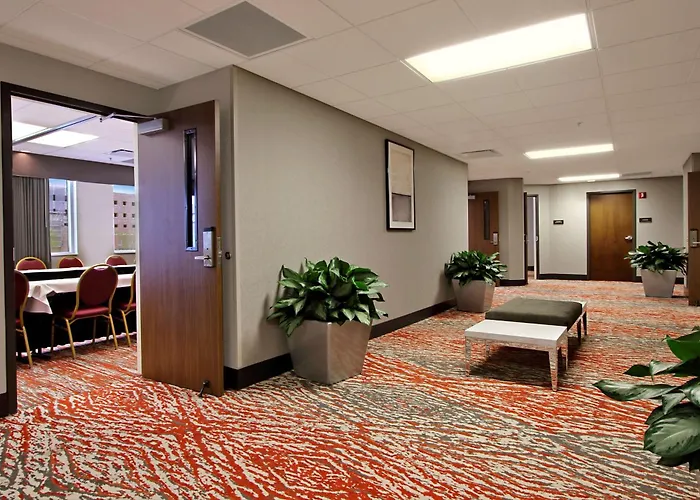 Hampton Inn & Suites Columbus-Downtown, Ohio