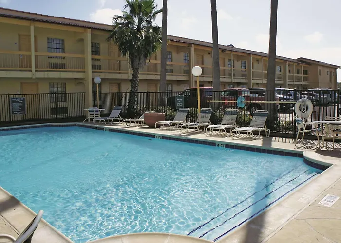 La Quinta Inn By Wyndham Clute Lake Jackson