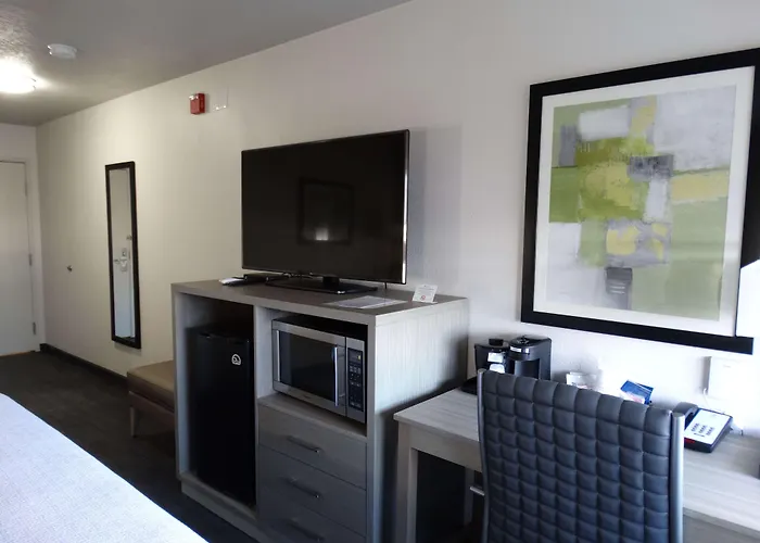 Best Western Plus Sweetwater Inn & Suites