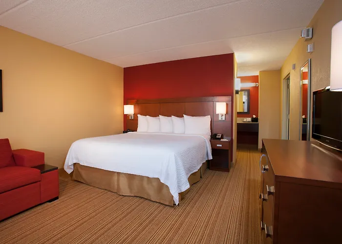Courtyard By Marriott Miami Aventura Mall
