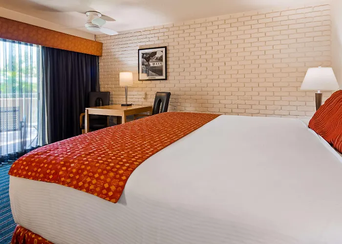 Best Western Pine Tree Motel