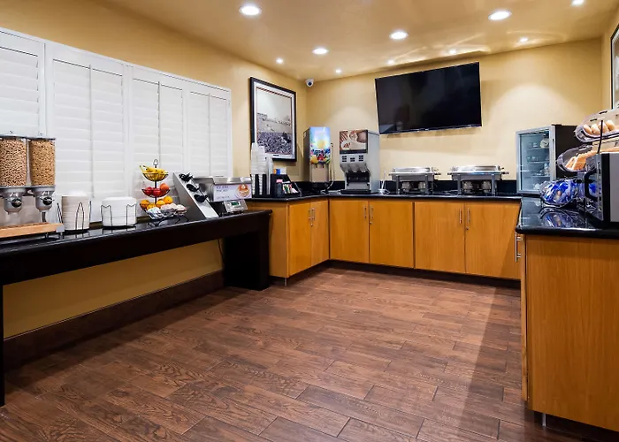 Best Western Pine Tree Motel