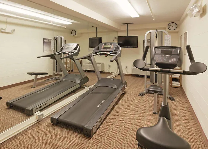 La Quinta By Wyndham Warwick Providence Airport