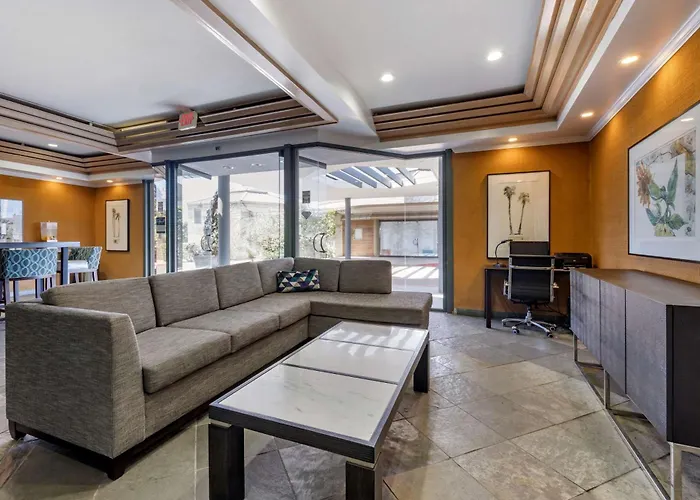 The Encinitan Hotel & Suites