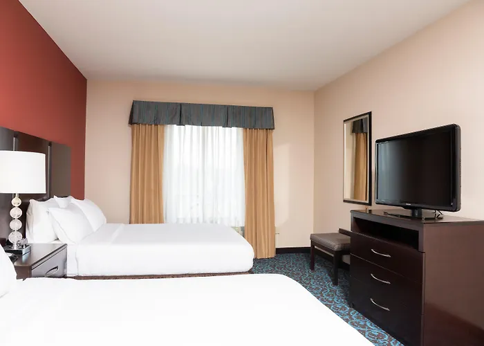 Holiday Inn Express & Suites - New Philadelphia Southwest By Ihg