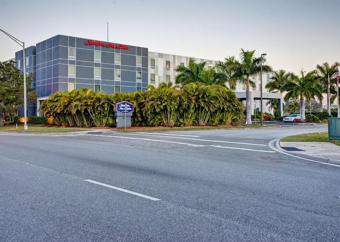 Hampton Inn & Suites Sarasota / Bradenton - Airport