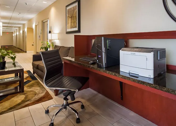 Best Western Airport Inn & Suites Cleveland