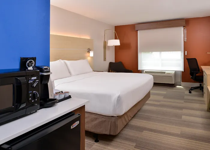 Holiday Inn Express Hotel & Suites Cincinnati - Mason By Ihg