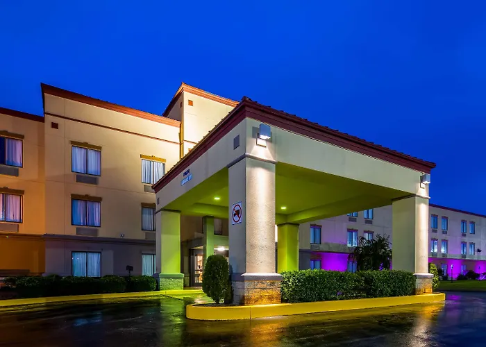 Best Western Plus Boardman Inn & Suites