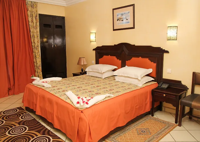 New Farah Hotel