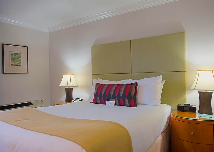 Executive Suites Hotel & Conference Center, Metro Vancouver