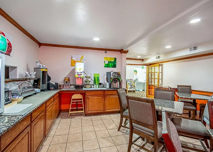 Quality Inn Dodge City