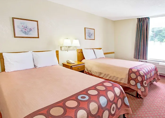 Super 8 By Wyndham Walterboro