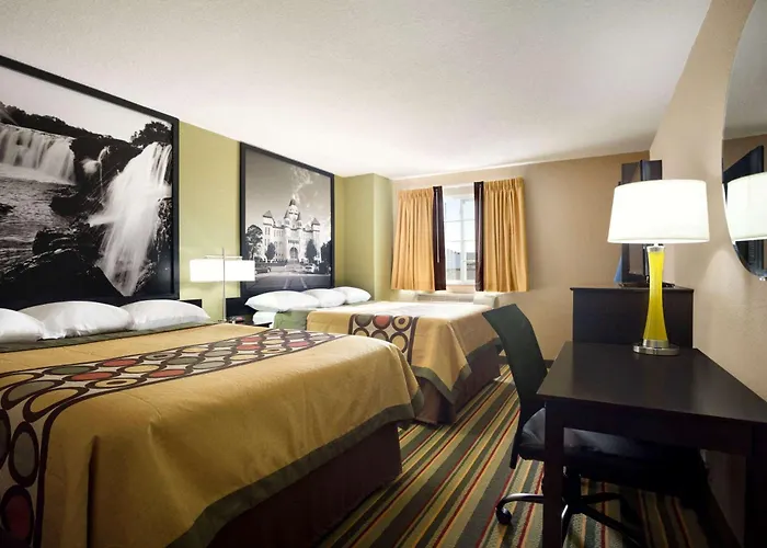 Super 8 By Wyndham Joplin