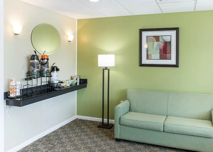 Quality Inn & Suites Plattsburgh