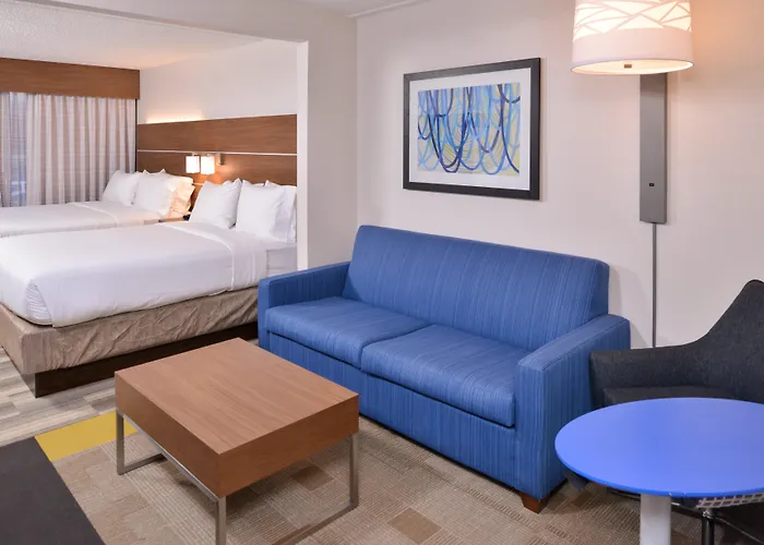 Holiday Inn Express & Suites Indianapolis Dtn-Conv Ctr Area By Ihg