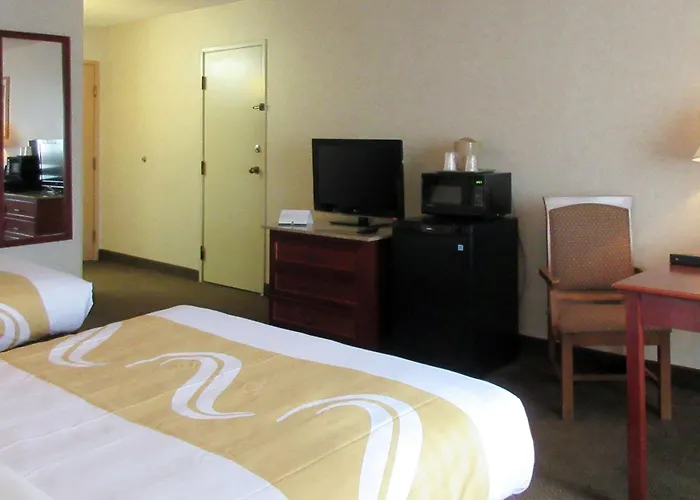 Quality Inn & Suites Albuquerque Midtown - University Area