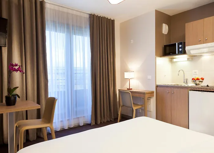 Nehô Suites Porte de Genève - Gare Annemasse
