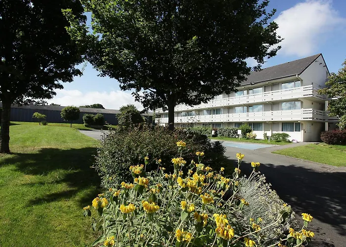 Brit Hôtel Dinan - Taden