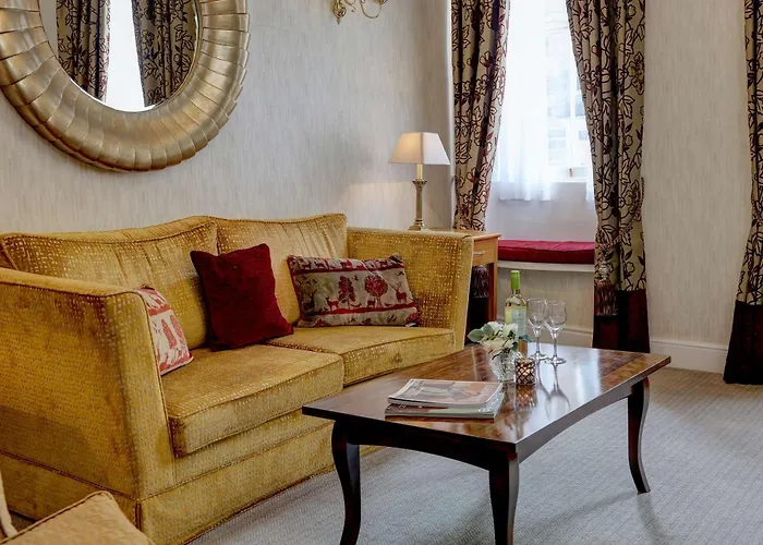 The George Hotel