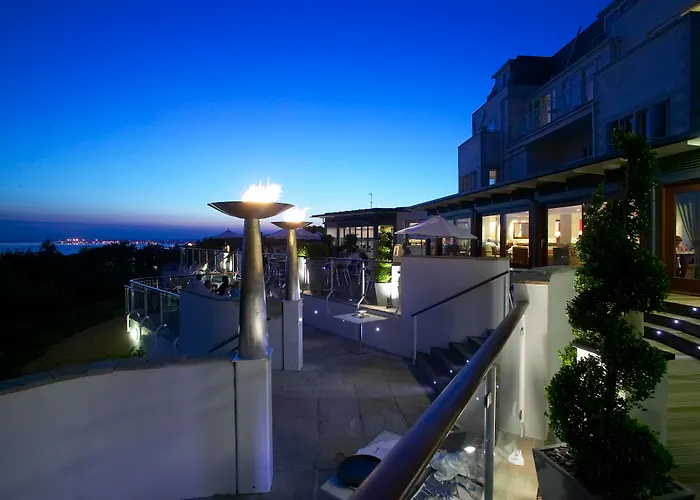 Harbour Heights Hotel
