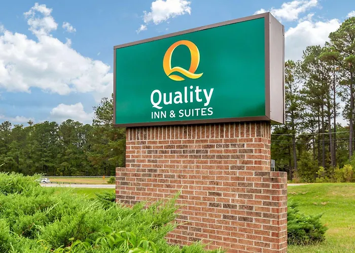 Quality Inn & Suites Apex - Holly Springs Nc