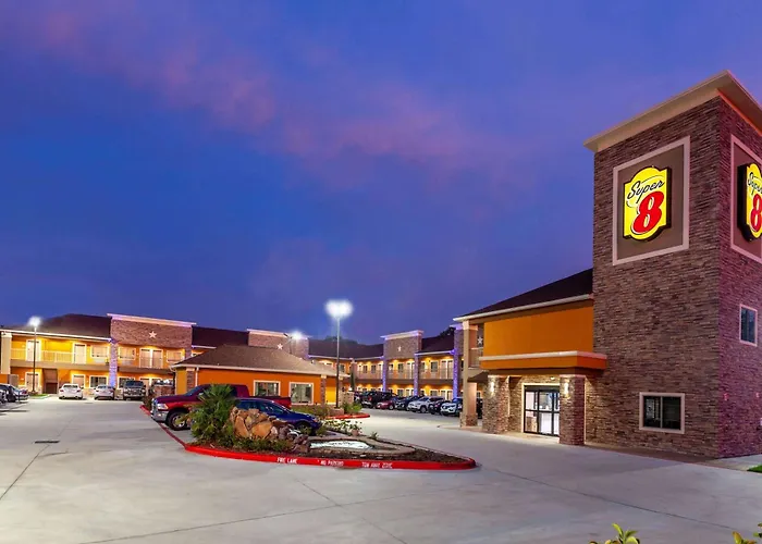 Super 8 By Wyndham Houston Northwest Cypress