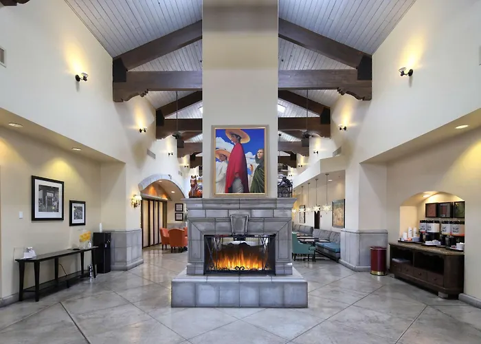Hampton Inn & Suites Tucson Mall