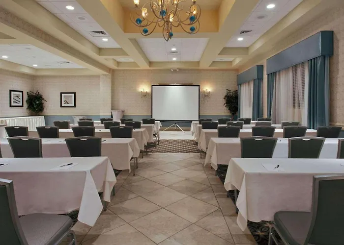 Radisson Hotel Freehold
