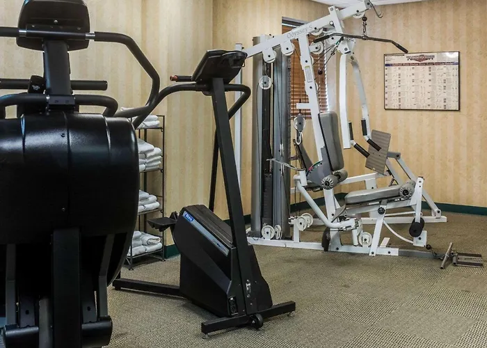 Quality Suites Lake Wright - Norfolk Airport